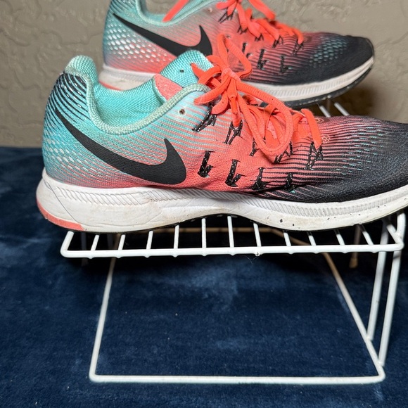 Nike Air Zoom Pegasus 33 Women's Running Sneaker Size 9 Shoes Low Top Trainers - Picture 6 of 7